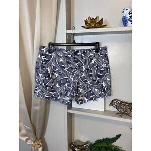 Banana Republic Hampton Fit size 6 Blue White Shorts GUC